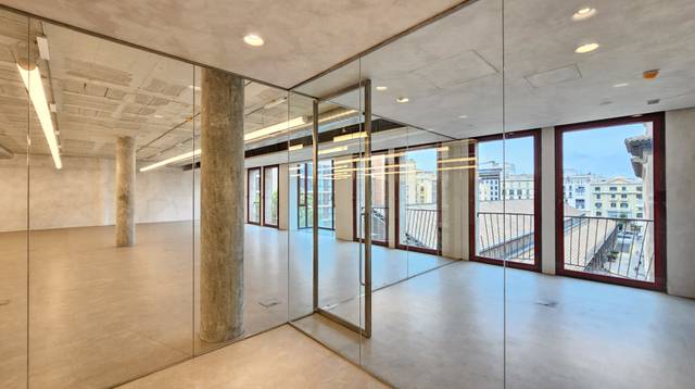 Oficina en Alquiler en Carrer de València en Dreta de l'Eixample