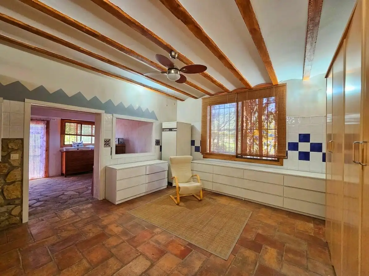 Casa rústica con piscina en venta en Montbrió del Camp, imagen 16