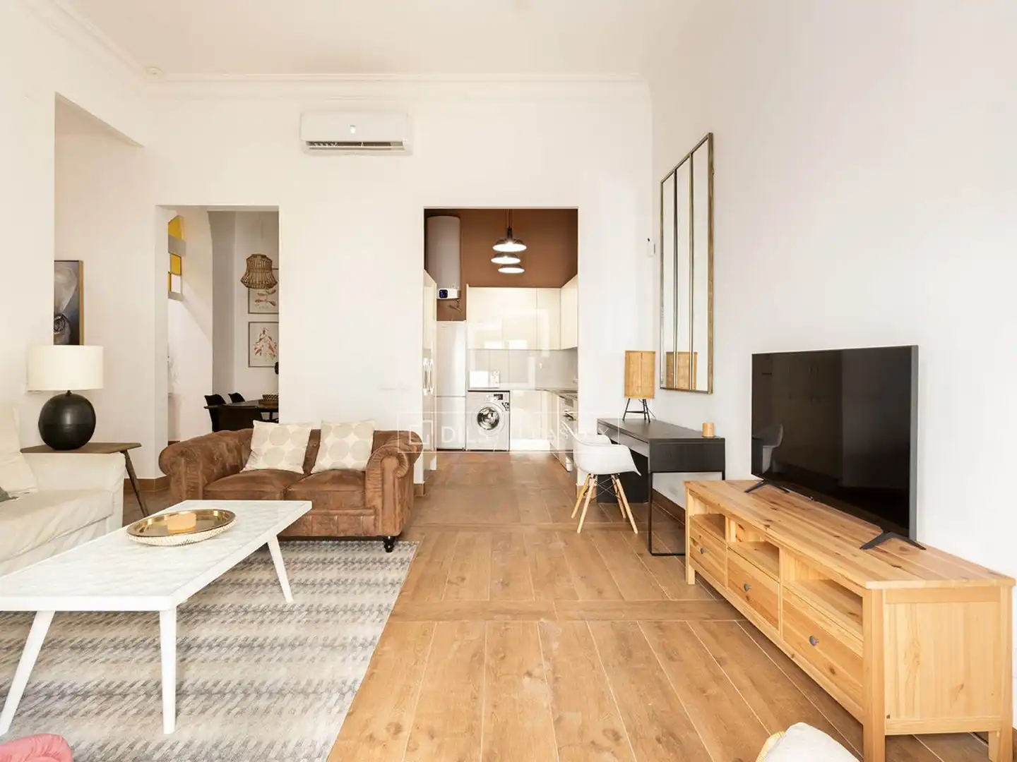Sala de estar de Piso en venta en Barcelona con Aire acondicionado, Terraza y Amueblado