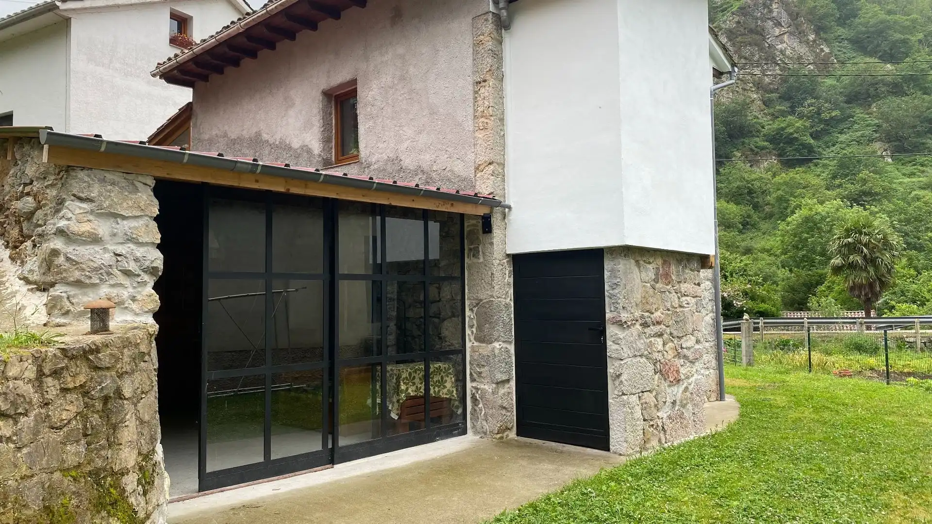 Houses for sale in Ceneya, Amieva