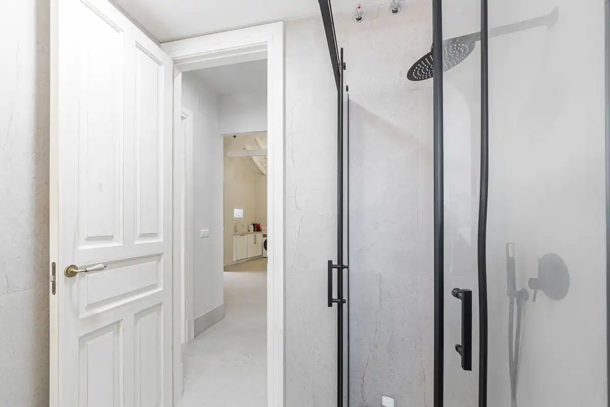 Bathroom of Flat for sale in Utrera  with Heating, Terrace and Furnished