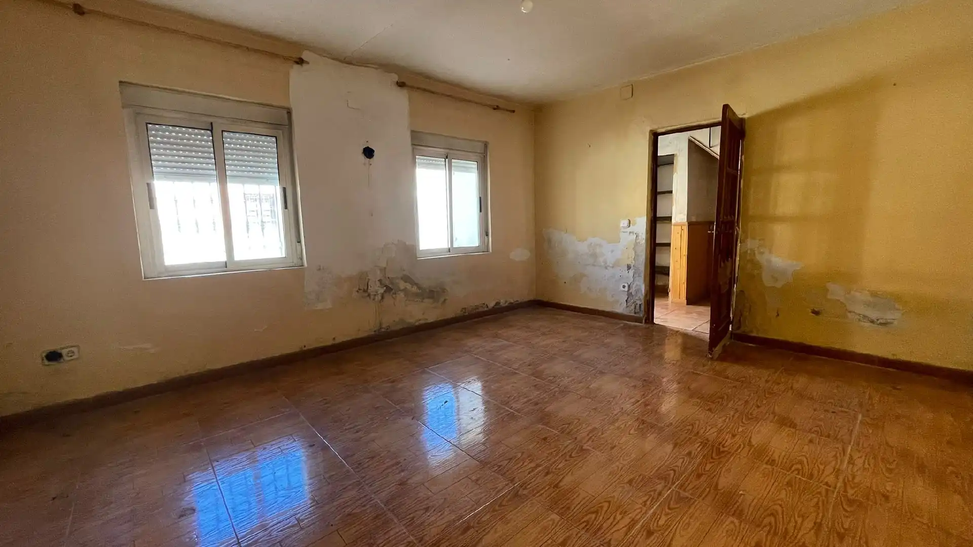 Sala d'estar de Casa o xalet en venda en Villarramiel amb Terrassa i Moblat