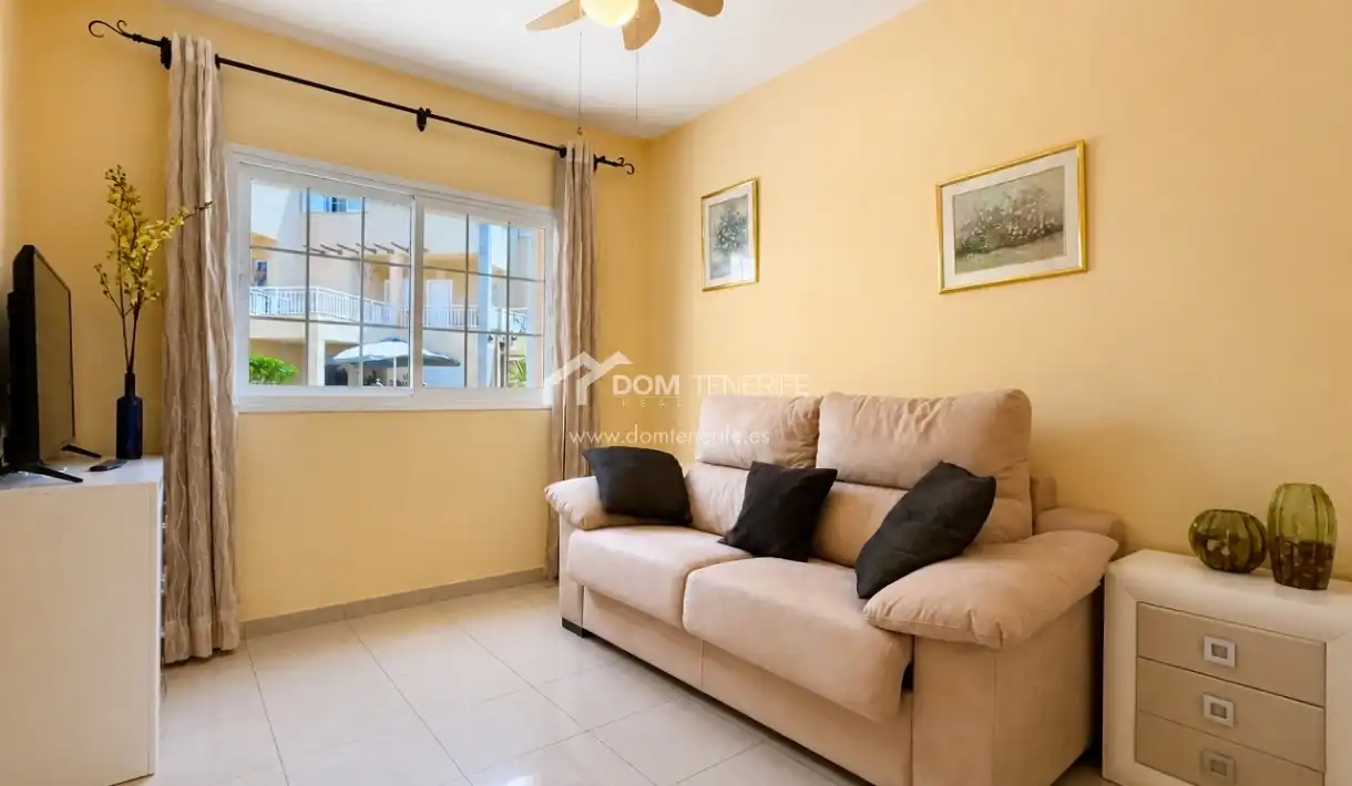 Living room of Ground floor for rent in Adeje  with Terrace, Swimming Pool and Furnished