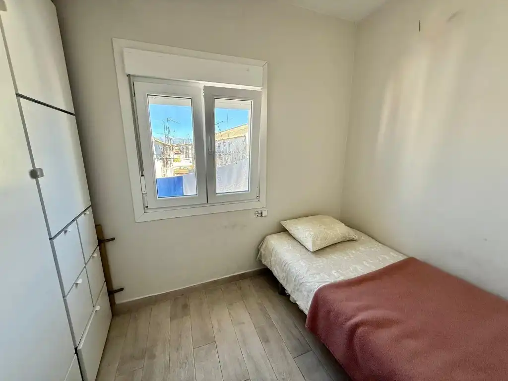 Bedroom of Flat for sale in Sevilla