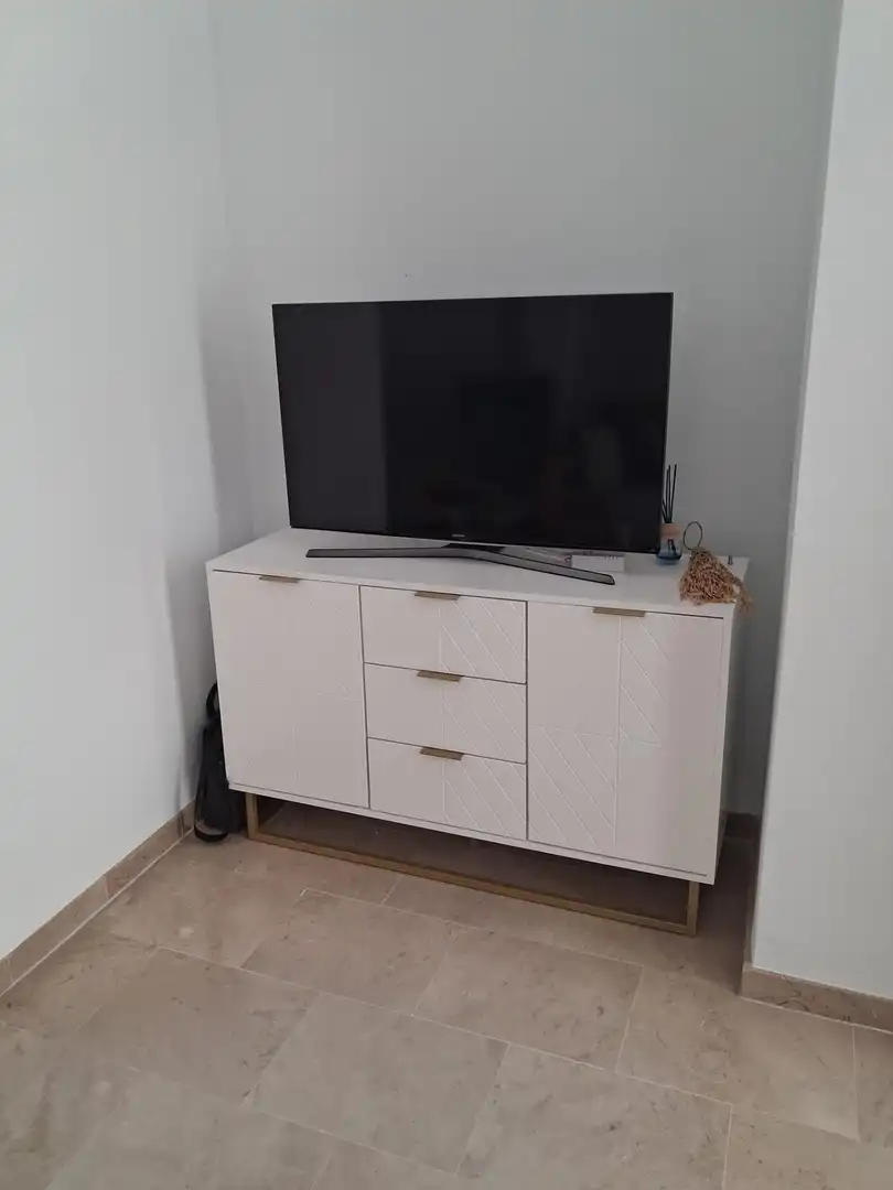 Sala d'estar de Pis de lloguer en Cádiz amb Moblat i Balcó