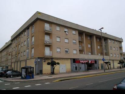 Vista exterior de Pis en venda en Santa Marta de Tormes amb Calefacció