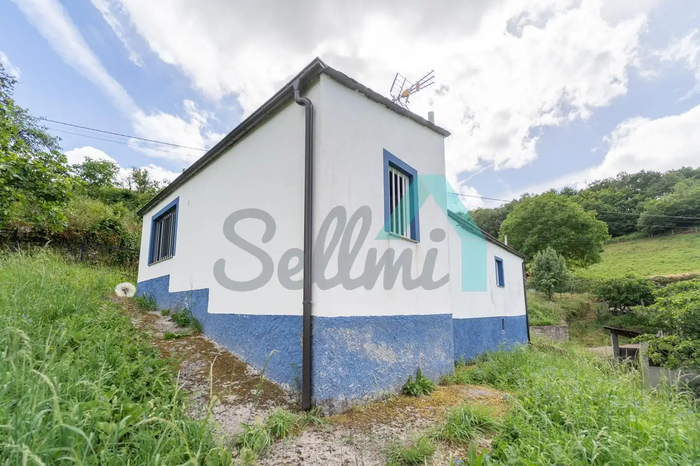 Vista exterior de Casa o chalet en venta en Grandas de Salime con Jardín privado y Parquet