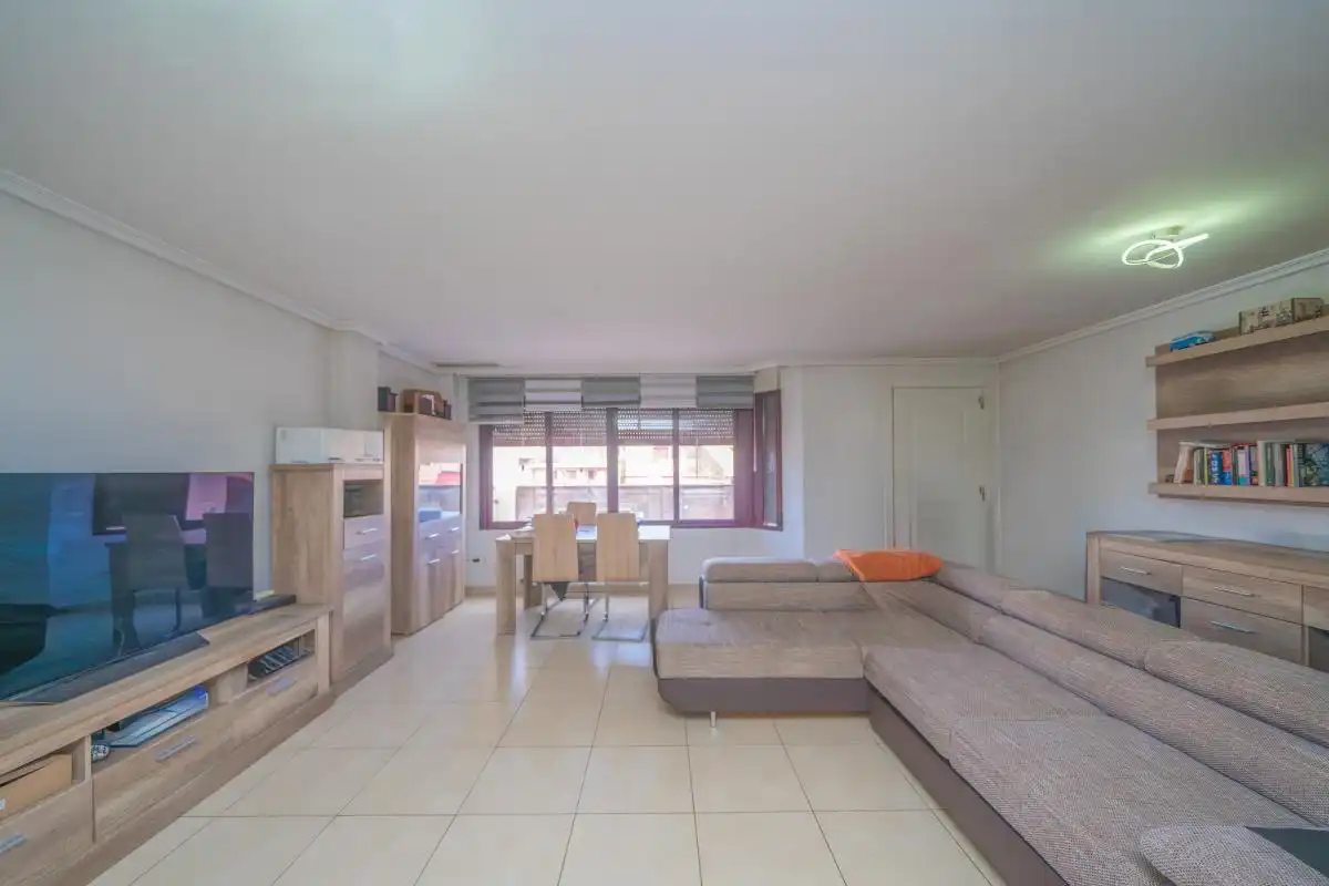 Sala d'estar de Casa adosada en venda en La Nucia amb Aire condicionat, Calefacció i Terrassa