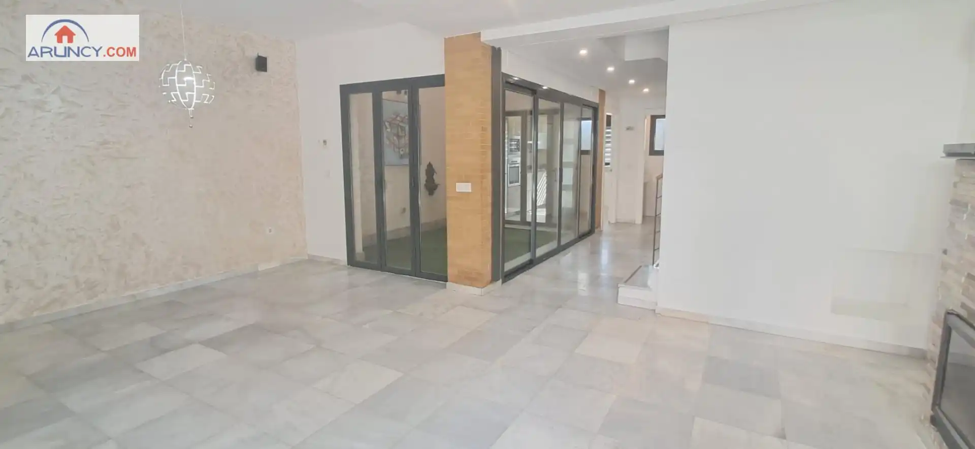 Casa adosada en venda en Espartinas amb Aire condicionat, Calefacció i Jardí privat