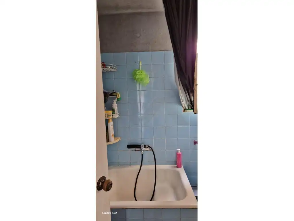 Baño de Piso en venta en Tarragona con Horno y Balcón