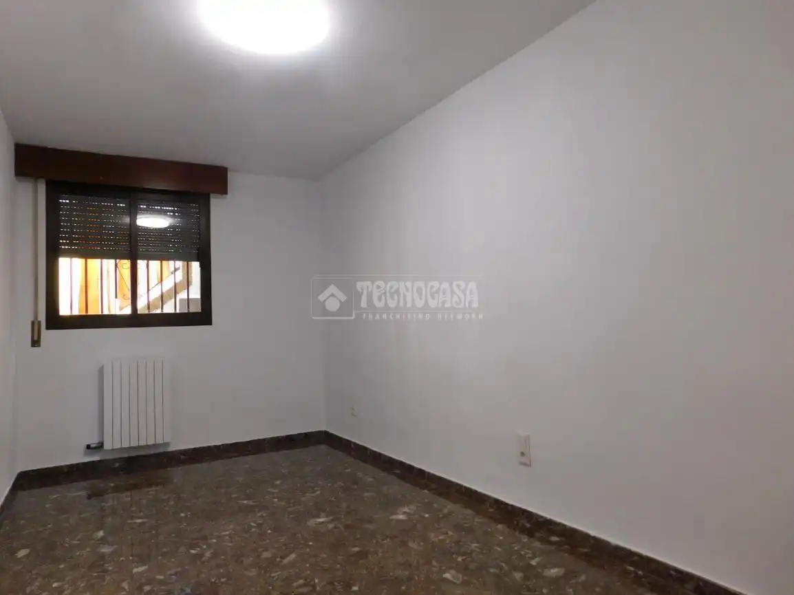 Flat for sale in Zaragoza  with Air Conditioner, Heating and Terrace