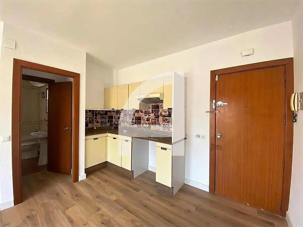 Kitchen of Study for rent in Collblanc - La Torrassa