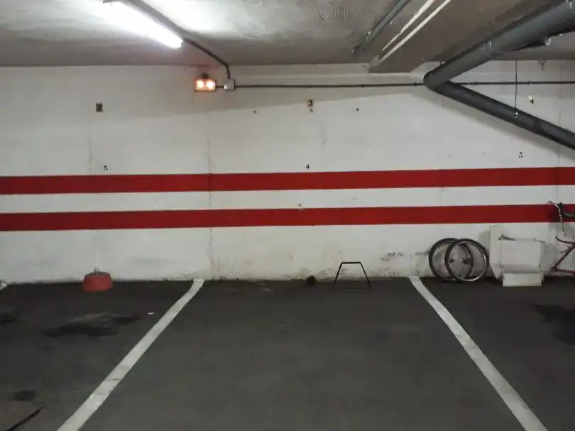 Parkplatz von Garage zur Miete in Córdoba