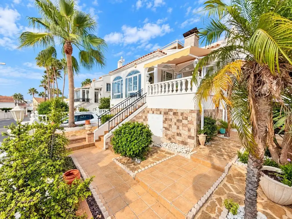 Casa con terraza en venta en calle canal de la mancha, imagen 8
