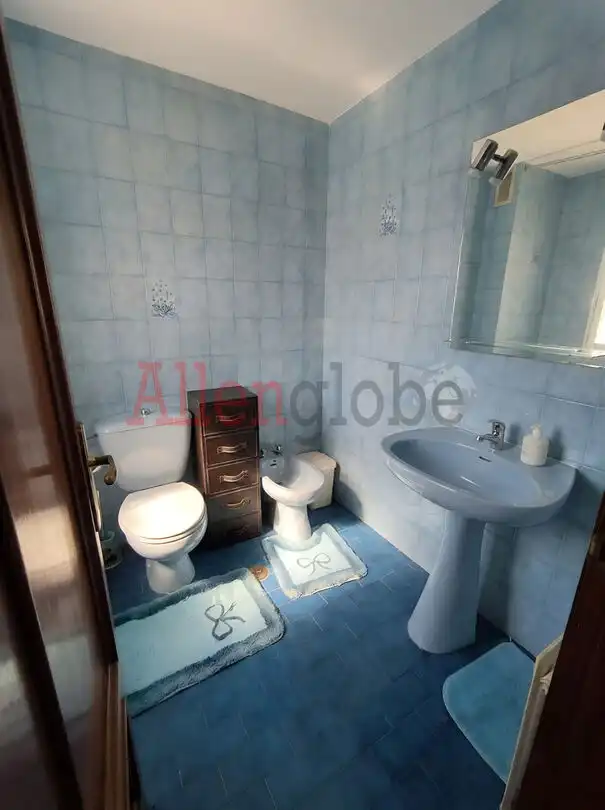 Badezimmer von Wohnung zum Verkauf in Carreño mit Heizung, Abstellraum und Balkon