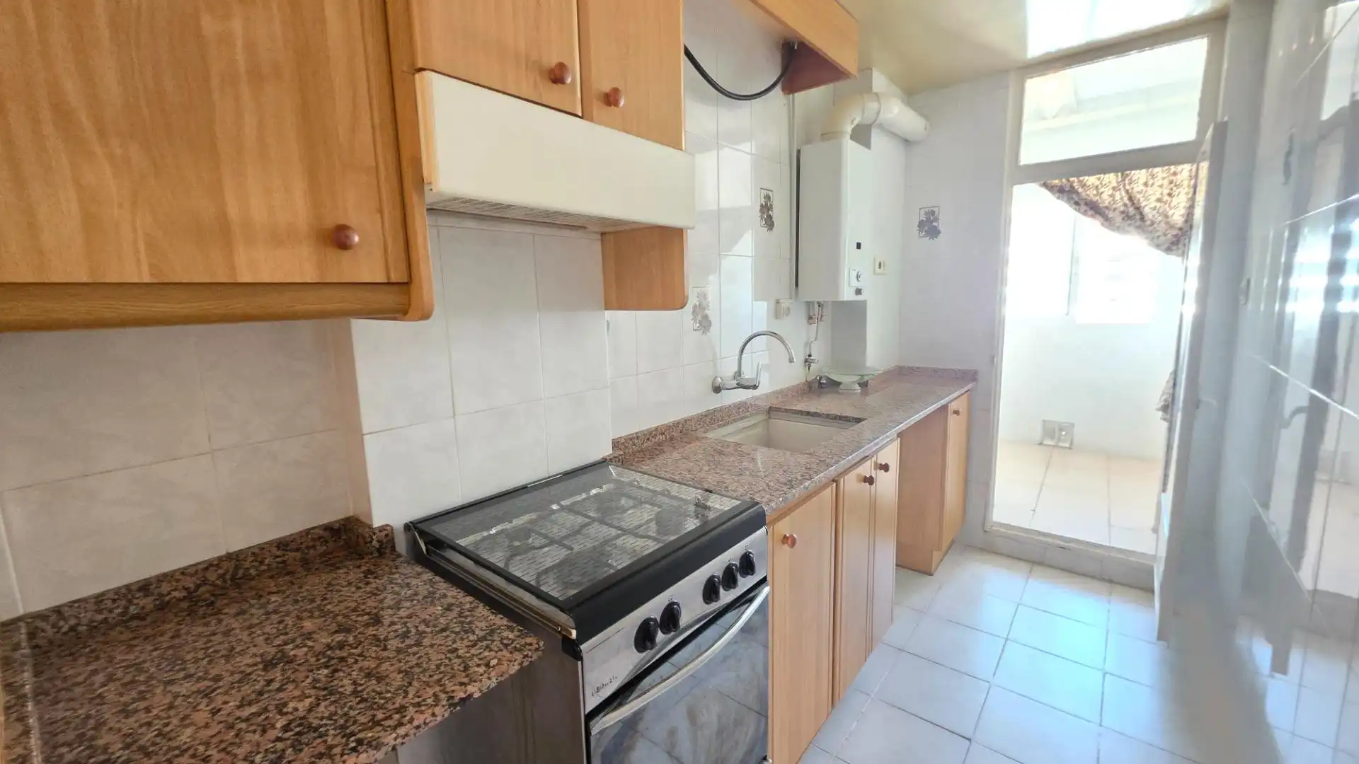 Kitchen of Flat for sale in Paterna