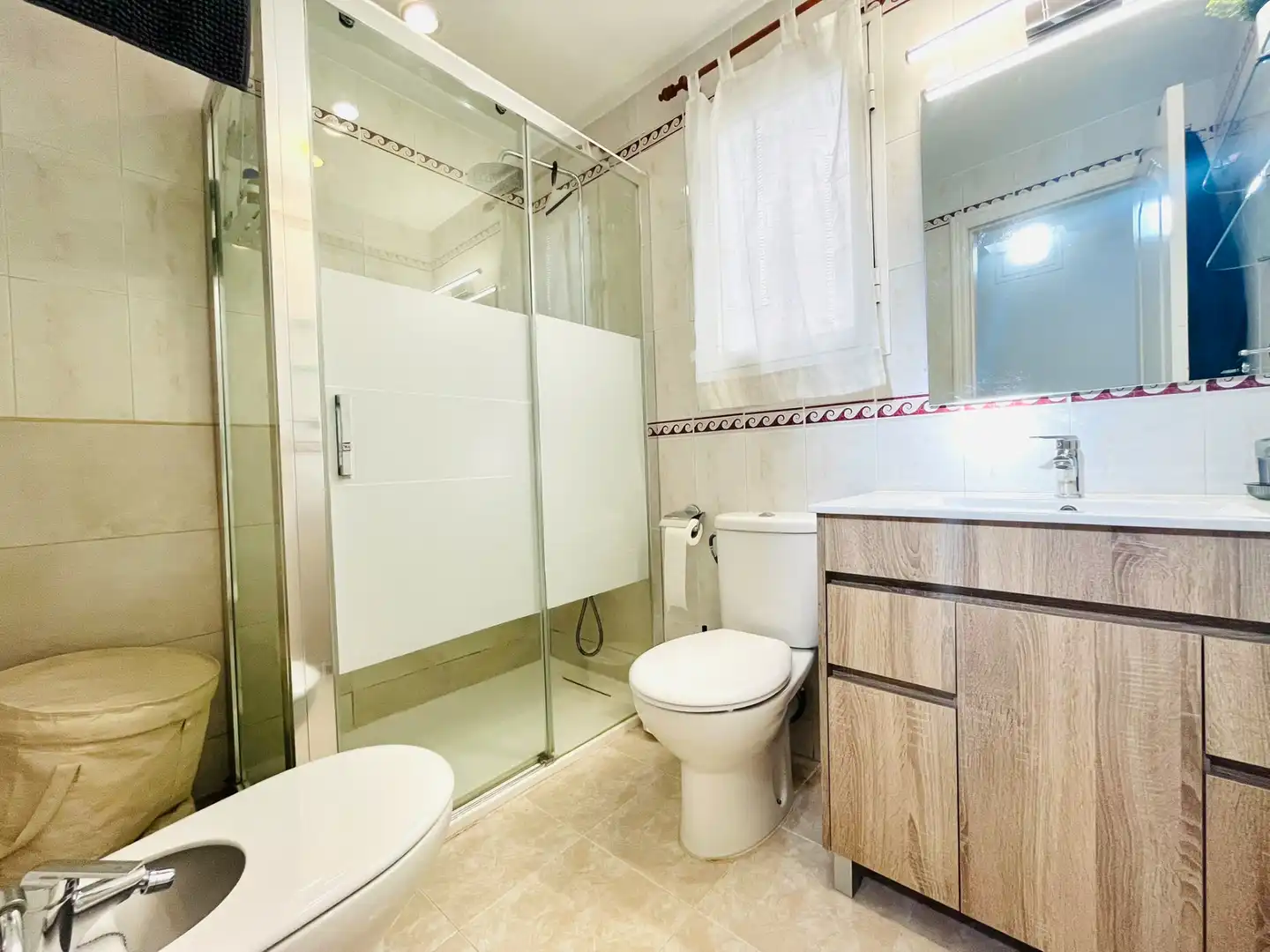 Baño de Piso en venta en Málaga con Aire acondicionado, Calefacción y Amueblado