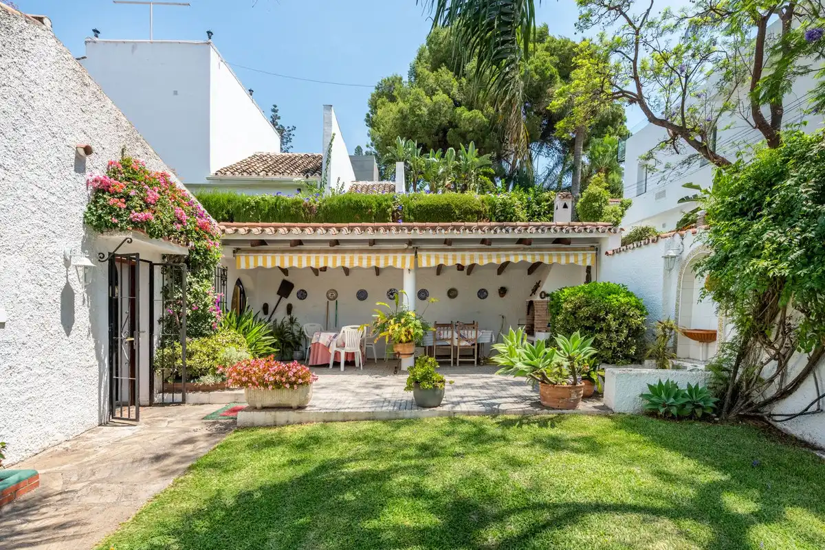 Reihenhaus zum Verkauf in Nueva Andalucía, imagen 2