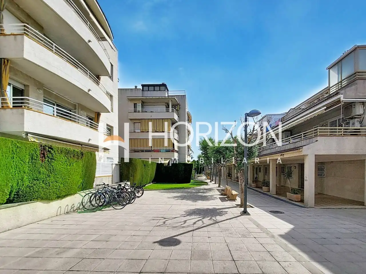 Vista exterior de Apartament en venda en Cunit amb Aire condicionat, Calefacció i Terrassa