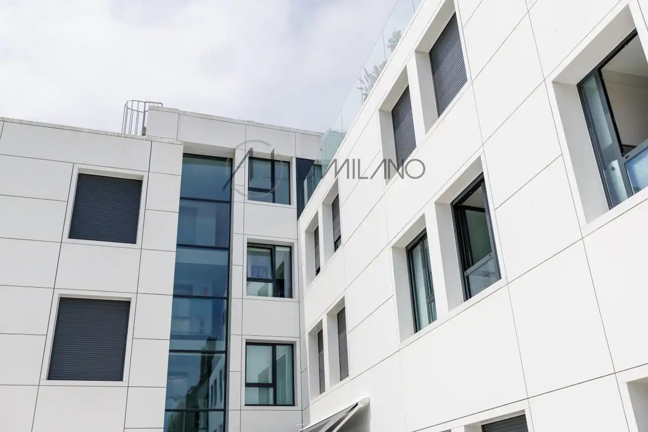 Vista exterior de Ático en venta en Vigo  con Calefacción, Terraza y Piscina