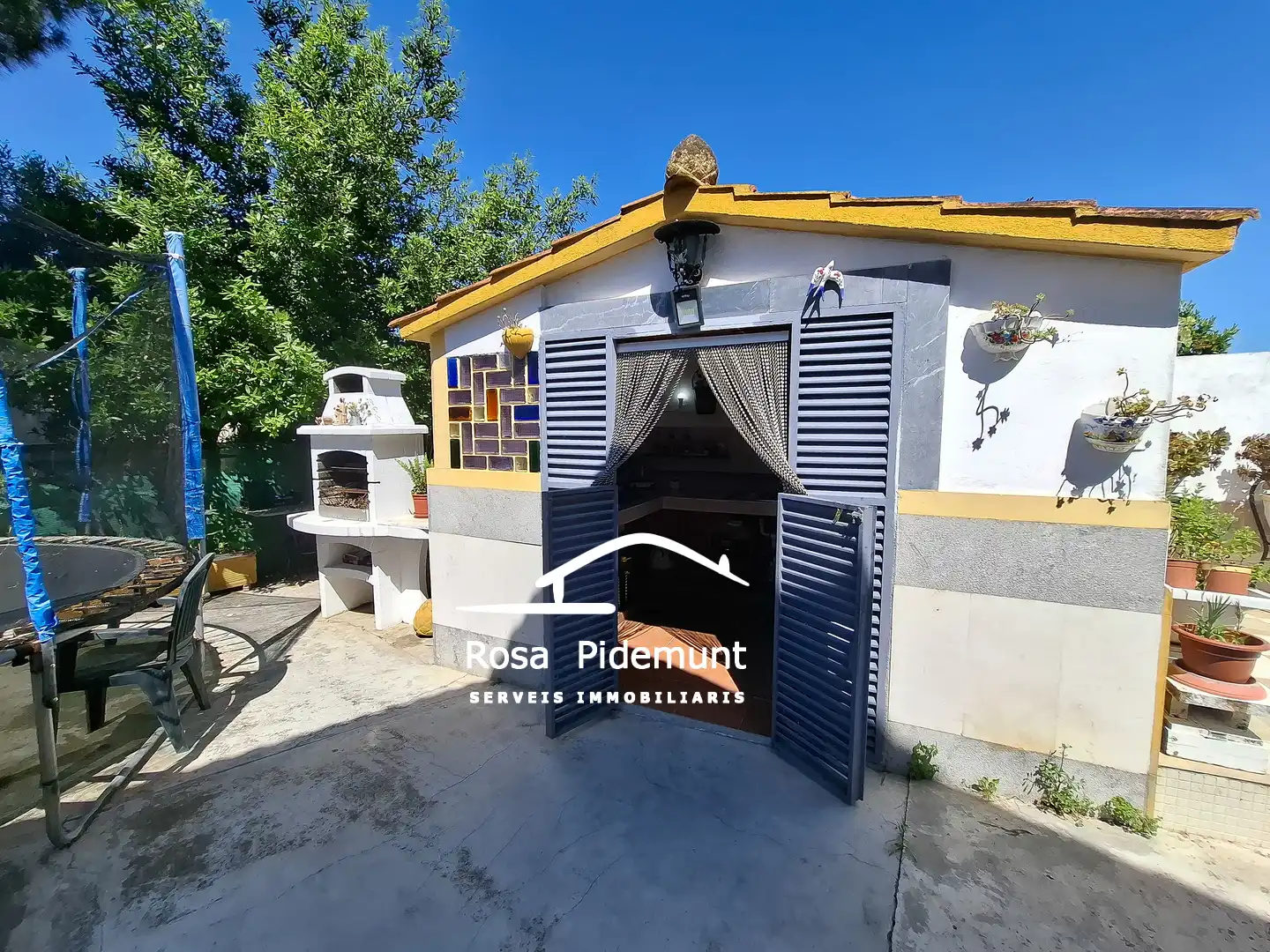 Vista exterior de Casa o xalet en venda en Tordera amb Calefacció, Jardí privat i Terrassa