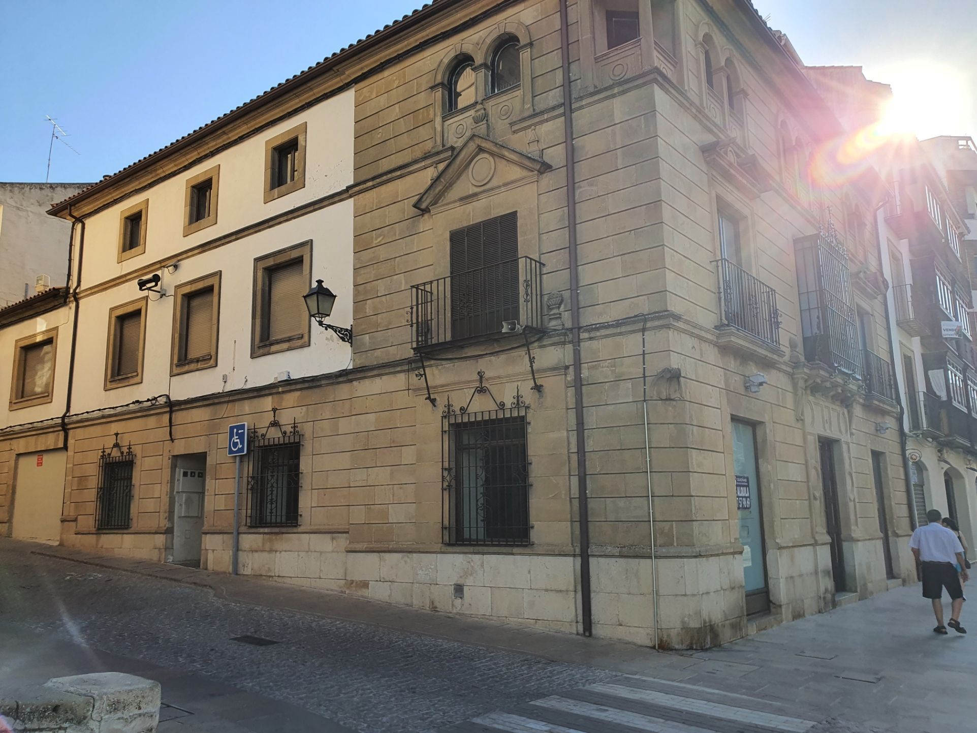 Local de alquiler en Calle Obispo Cobos