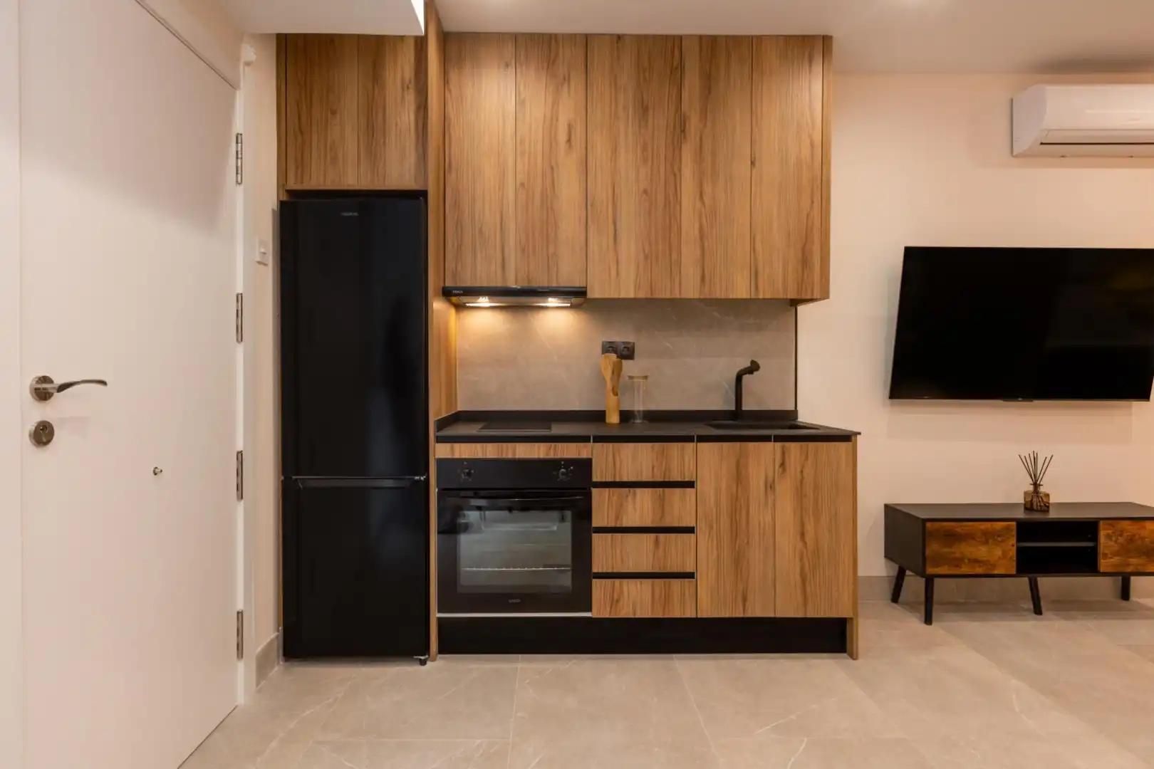 Küche von Loft zum Verkauf in Granada mit Klimaanlage und Möbliert