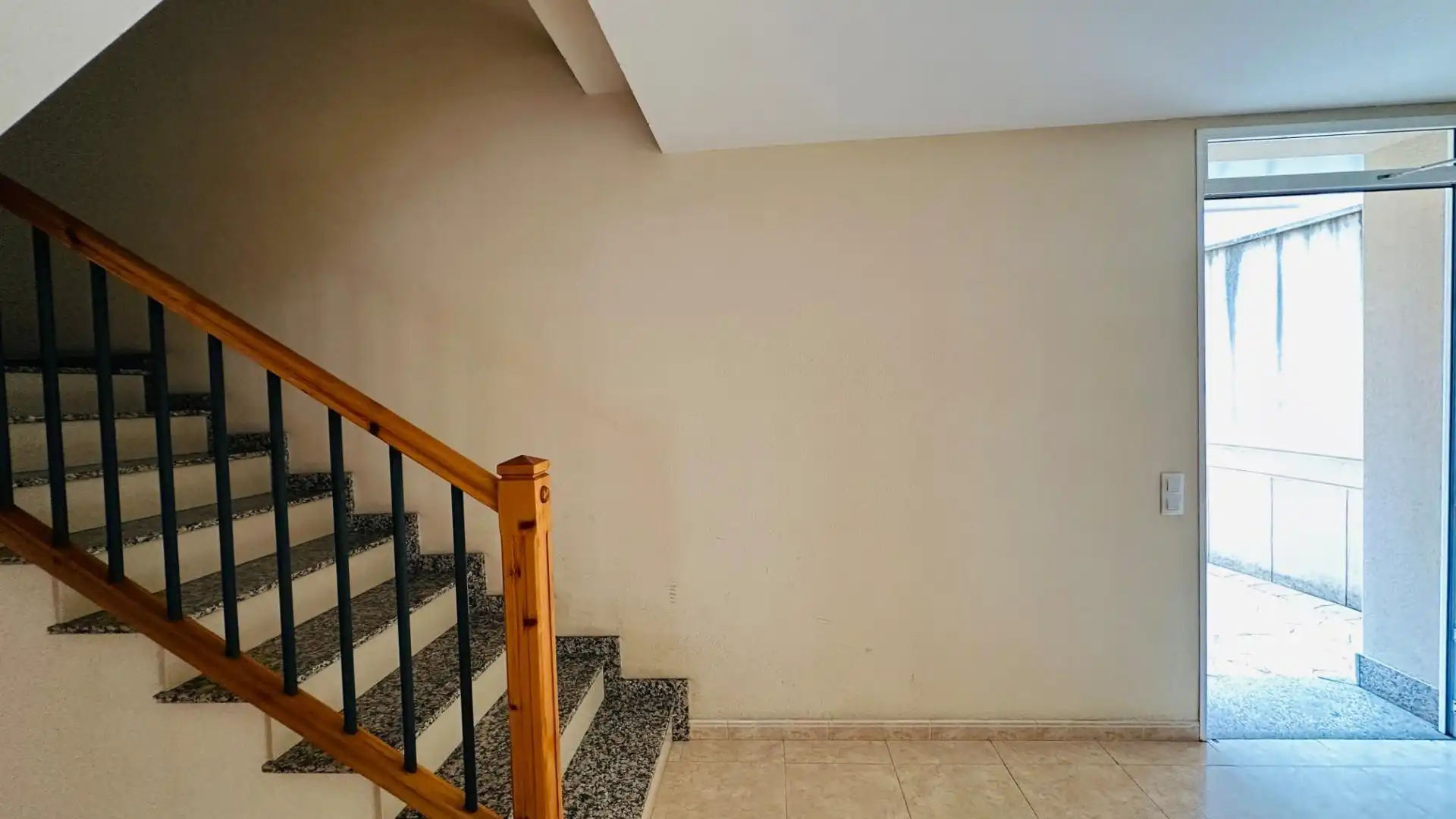 Wohnung zum Verkauf in Amposta mit Klimaanlage, Heizung und Möbliert