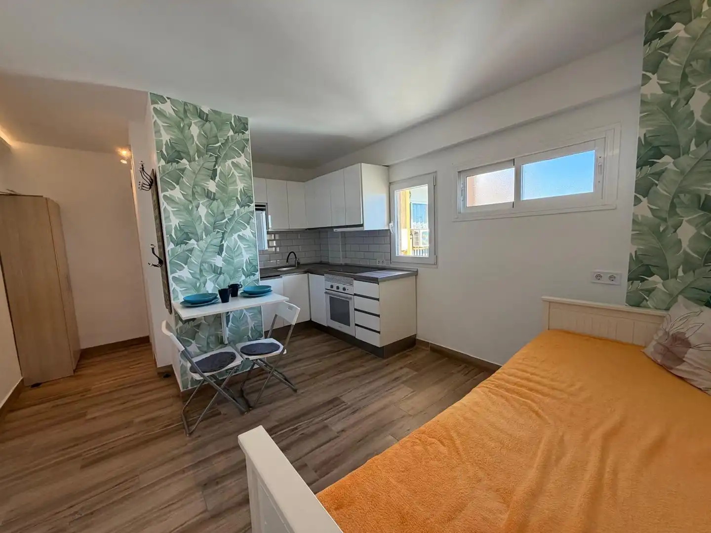 Cuina de Apartament en venda en Benalmádena amb Aire condicionat, Terrassa i Moblat