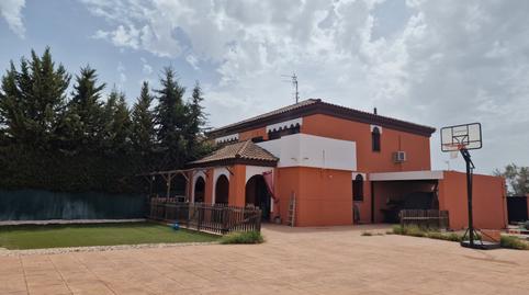 Foto 2 de Casa adosada de alquiler en Umbrete, Sevilla