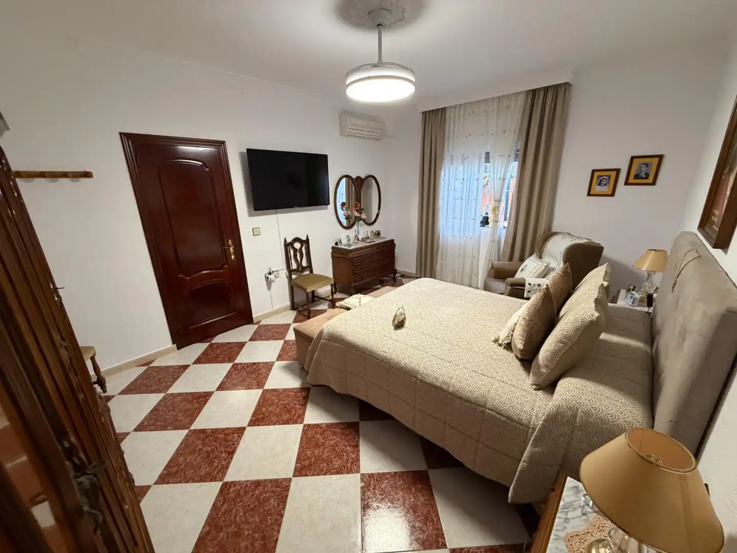 Dormitori de Casa o xalet en venda en Gallineras