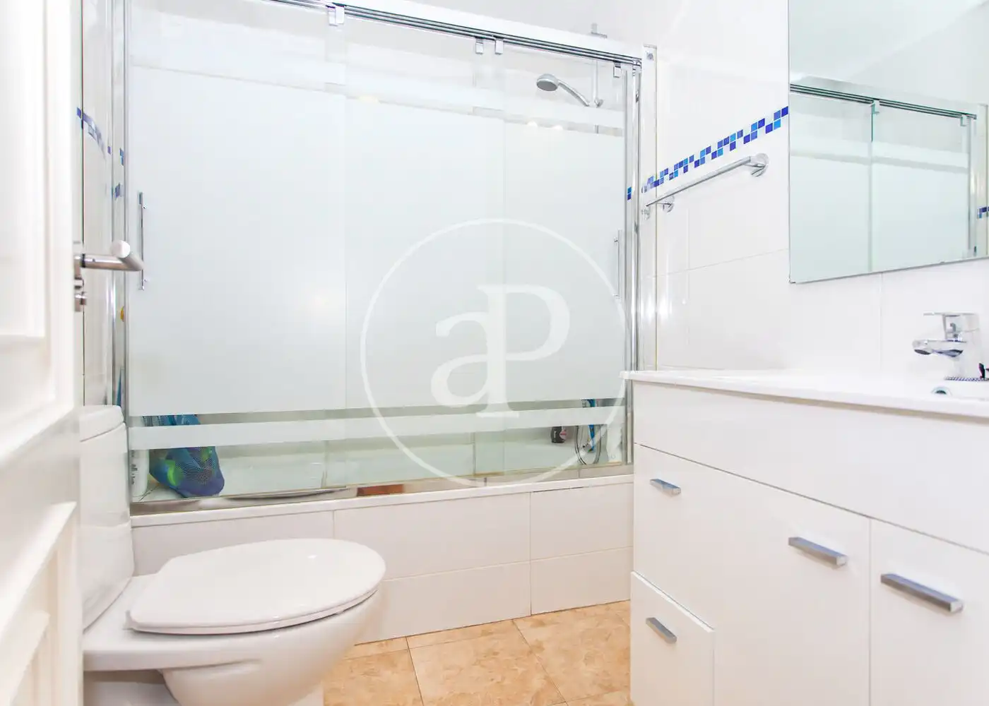 Flat for rent in Calle A. Baldasano, Colina