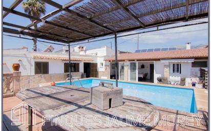 Piscina de Finca rústica en venda en Selva amb Aire condicionat, Jardí privat i Terrassa