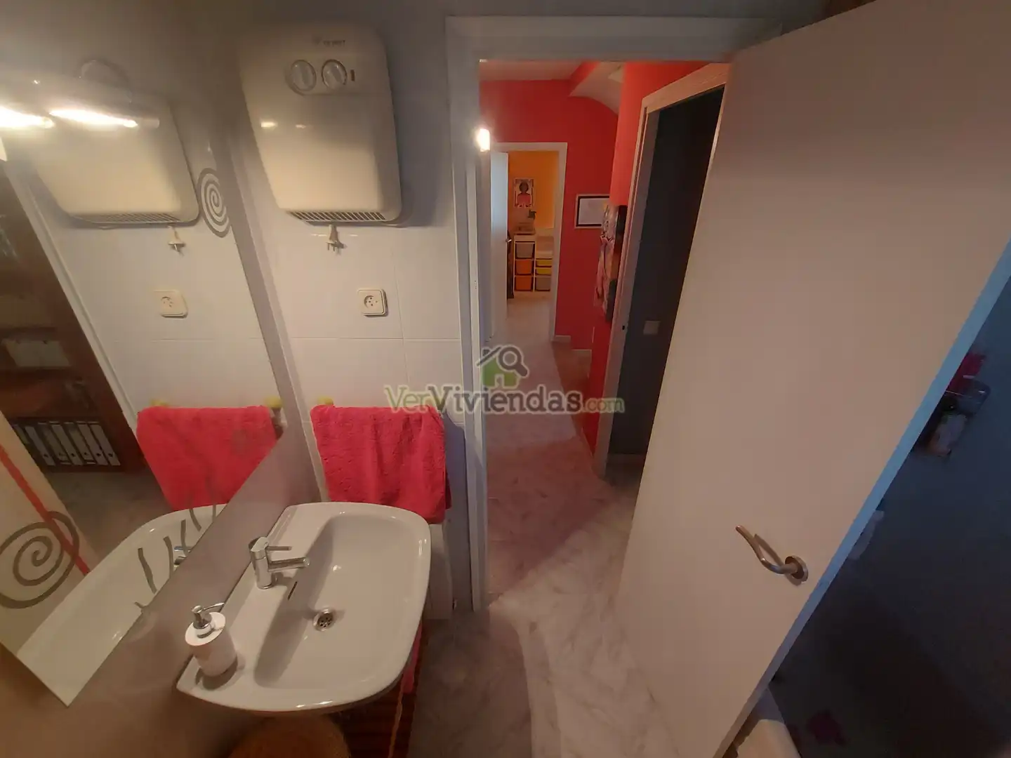 Baño de Casa o chalet en venta en Vallirana con Calefacción, Jardín privado y Terraza