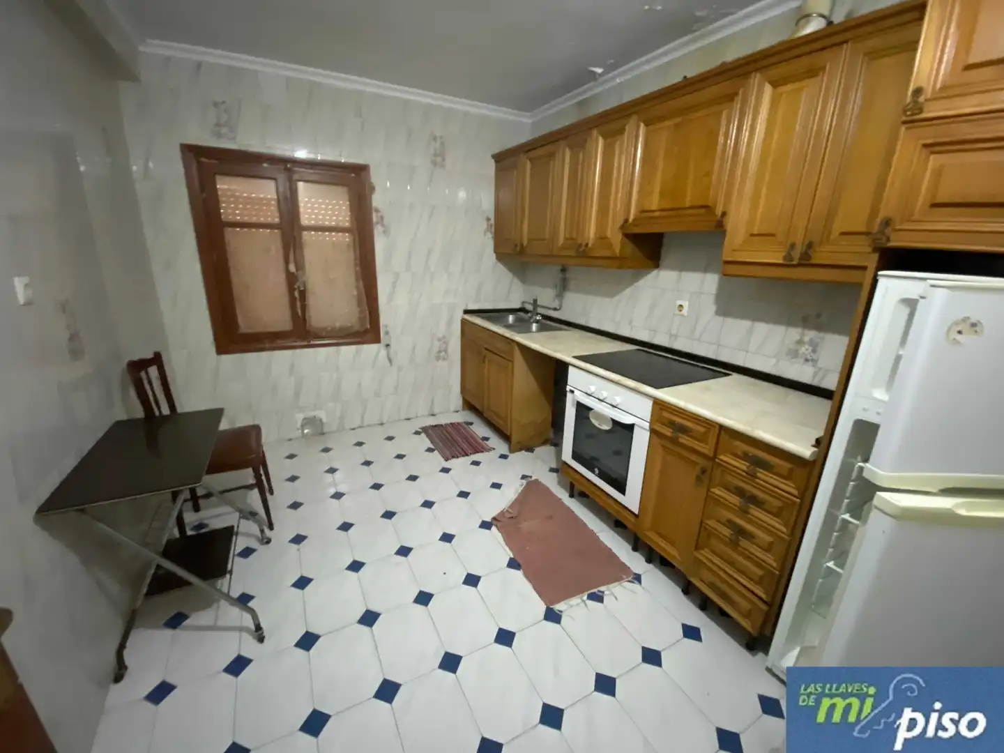 Kitchen of Flat for sale in Tordesillas  with Parquet flooring, Terrace and Furnished