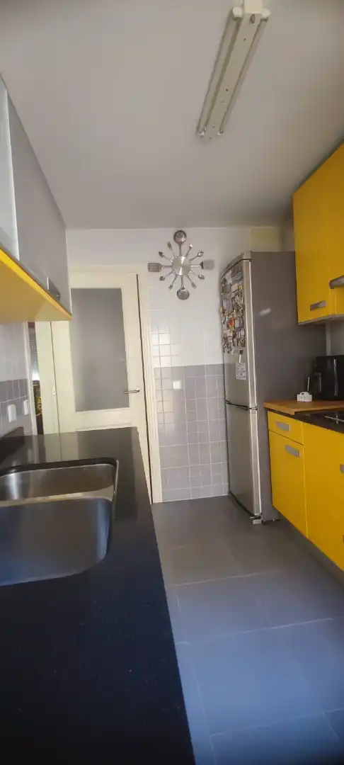 Cocina de Casa adosada en venta en Coria del Río con Trastero, Amueblado y Piscina comunitaria