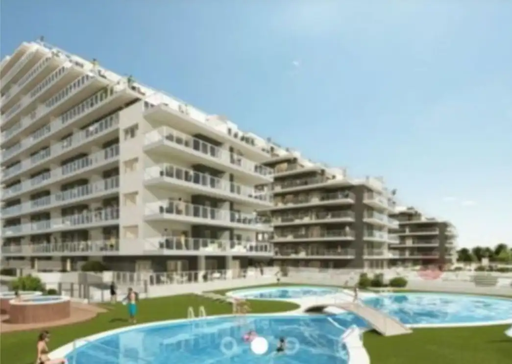 Apartamento con piscina en venta en Carrer Joanot Martorell