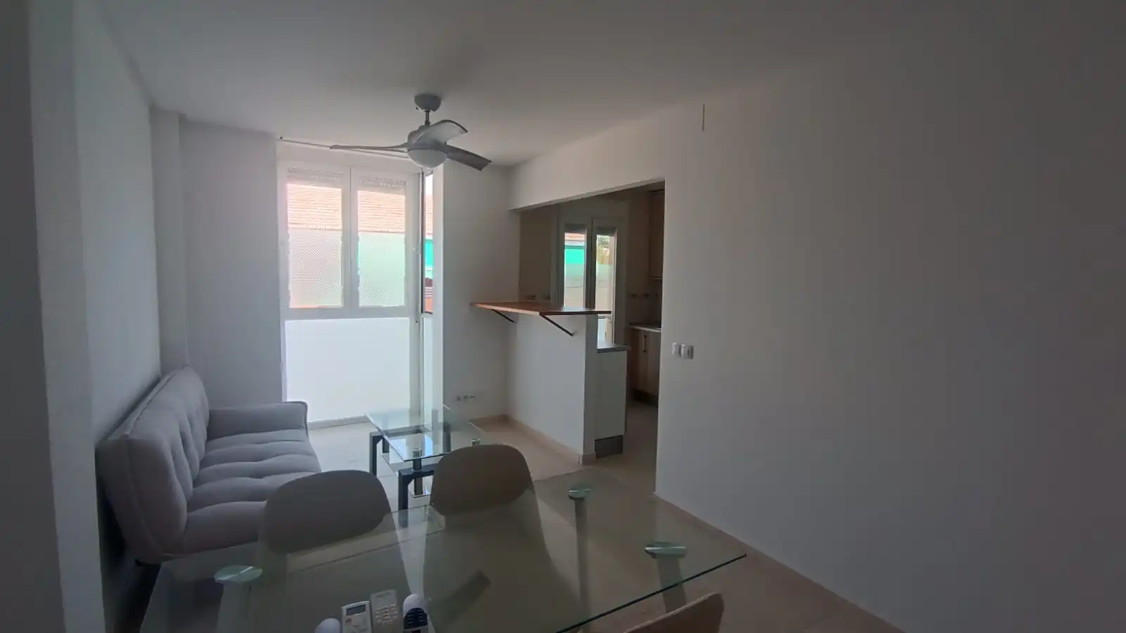Sala d'estar de Pis de lloguer en Arganda del Rey amb Aire condicionat, Calefacció i Forn