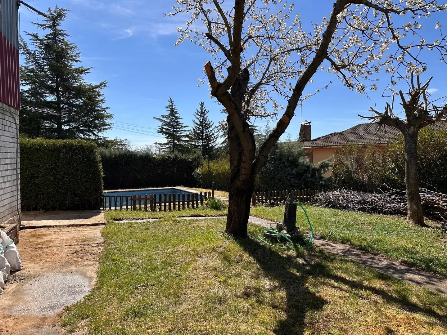 Jardín de Finca rústica en venta en Valverde de la Virgen con Piscina