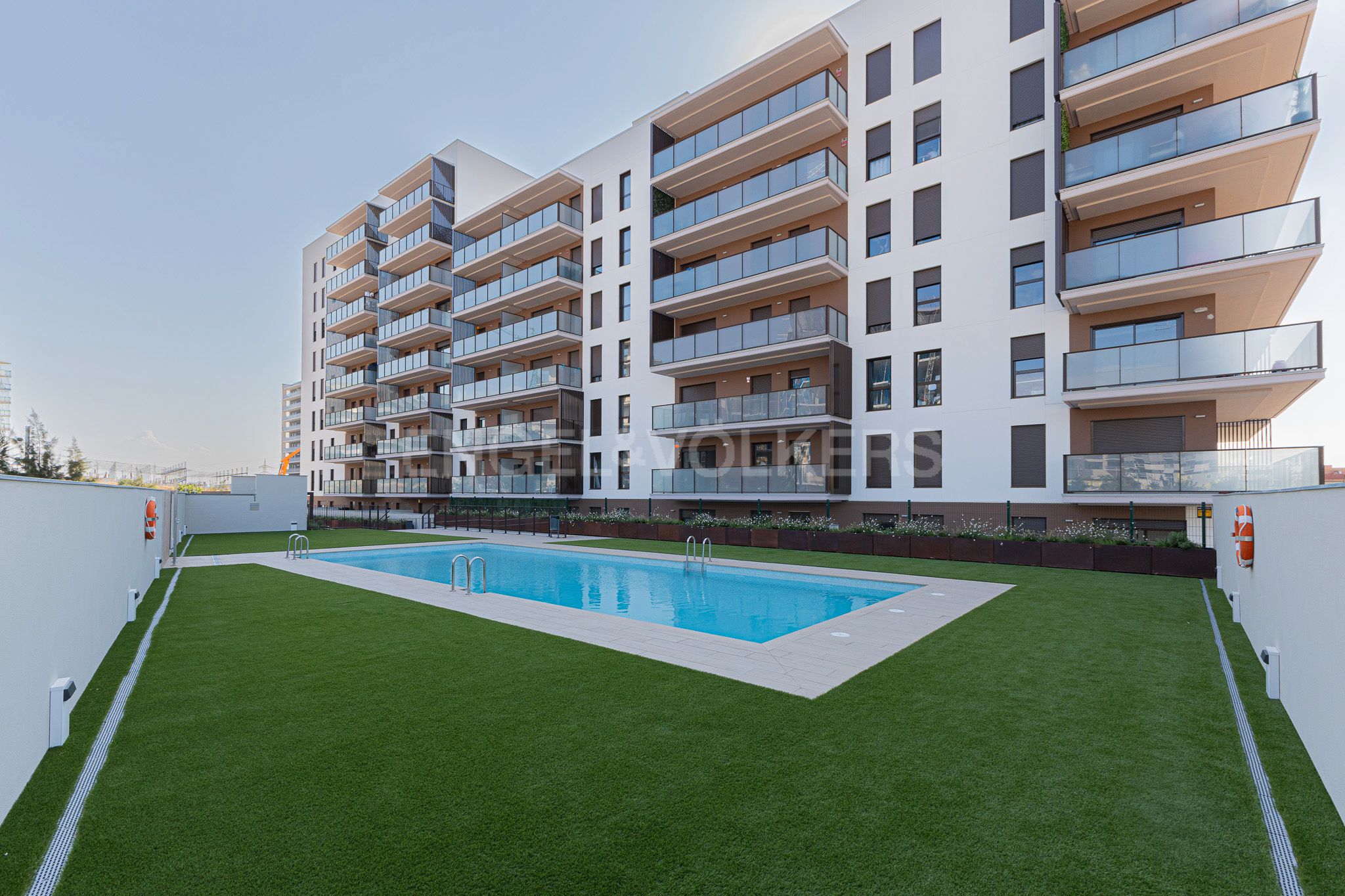 Piscina de Apartament de lloguer en Viladecans amb Aire condicionat, Calefacció i Parquet