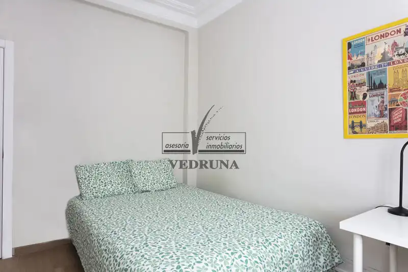 Schlafzimmer von Wohnung zur Miete in Zaragoza mit Heizung