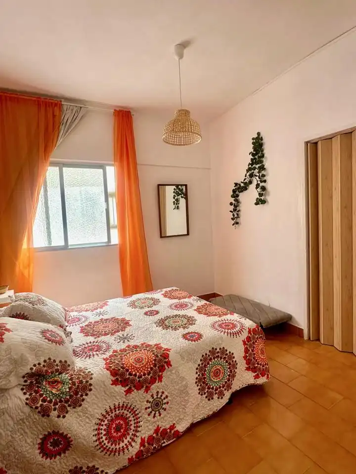 Habitación de Apartamento en venta en Almuñécar con Aire acondicionado, Amueblado y Balcón