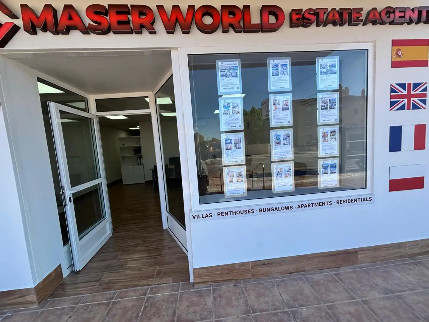 Vista exterior de Apartament en venda en San Javier amb Aire condicionat, Calefacció i Jardí privat