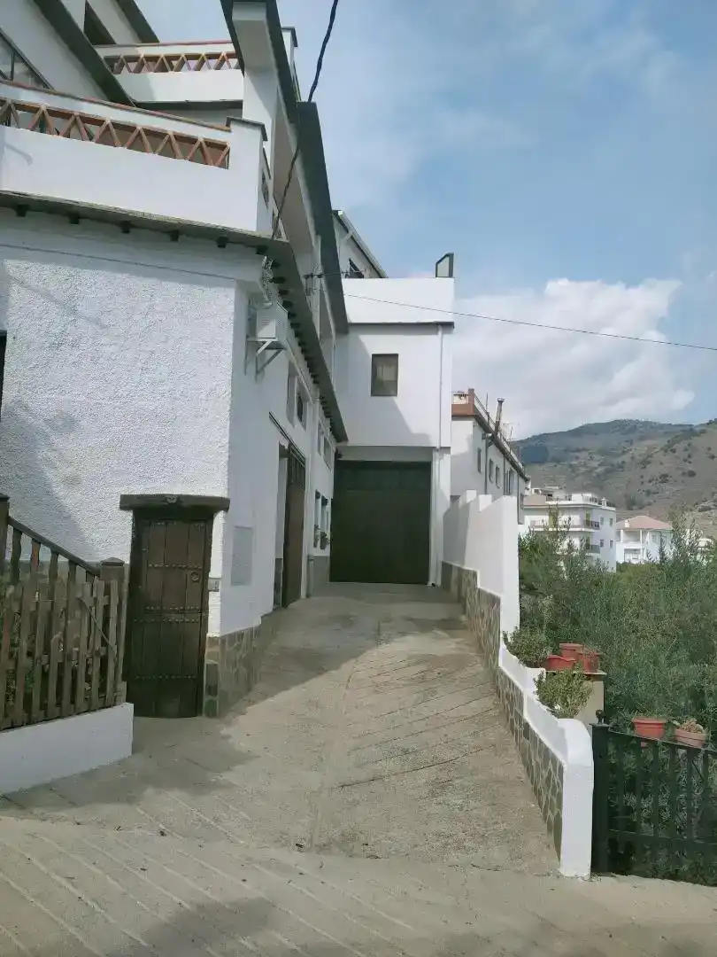 Vista exterior de Dúplex en venda en Alpujarra de la Sierra