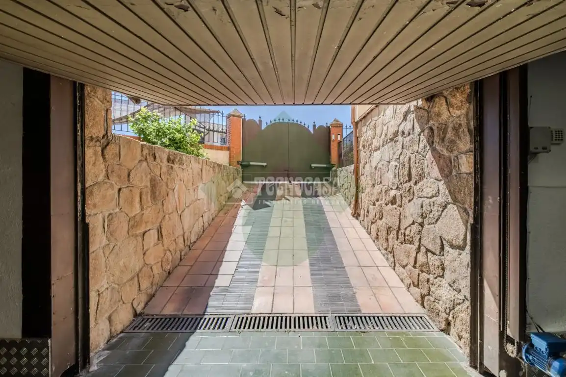 Vista exterior de Casa o chalet en venta en Griñón con Aire acondicionado