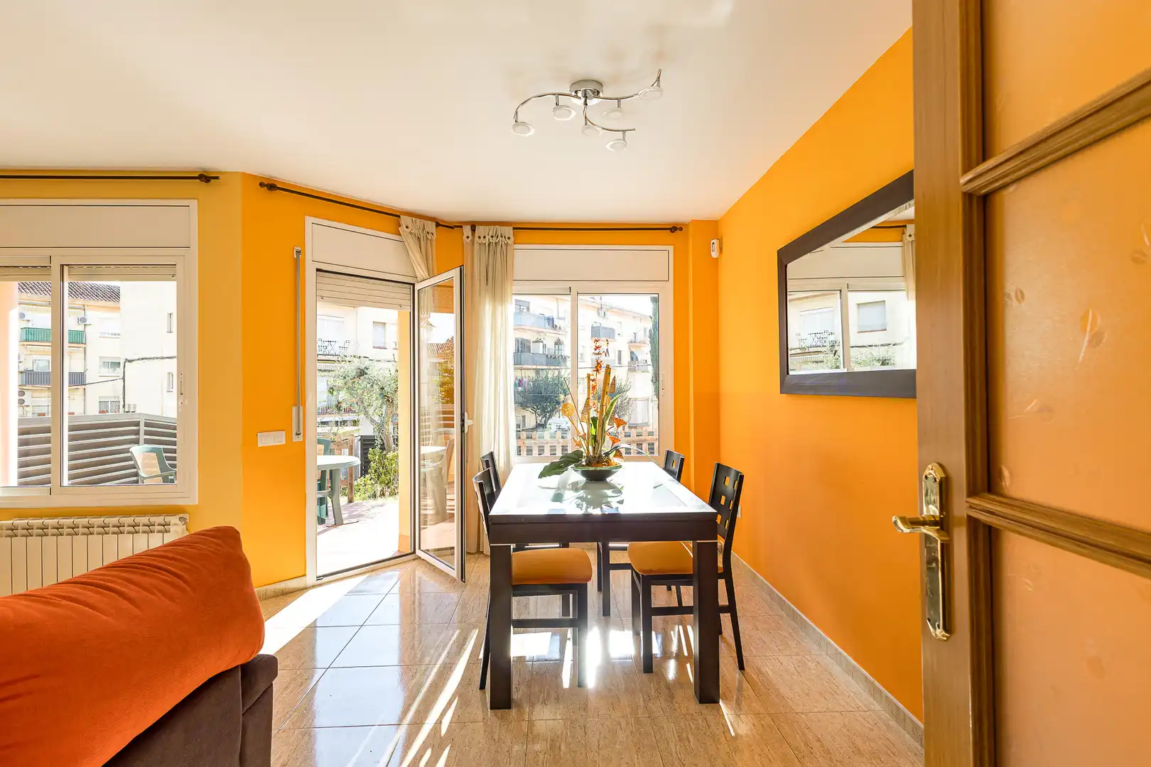 Menjador de Apartament en venda en Sant Sadurní d'Anoia amb Calefacció, Jardí privat i Terrassa