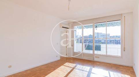 Photo 2 of Flat to rent in C. de Clara del Rey, Prosperidad, Madrid