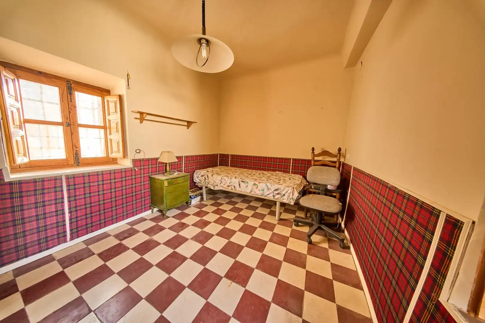 Habitación de Casa o chalet en venta en Granada con Jardín privado, Terraza y Piscina