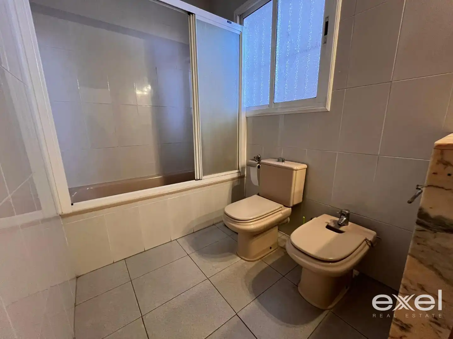 Bathroom of Houses for sale in Sant Joan Despí  with Air Conditioner, Heating and Terrace