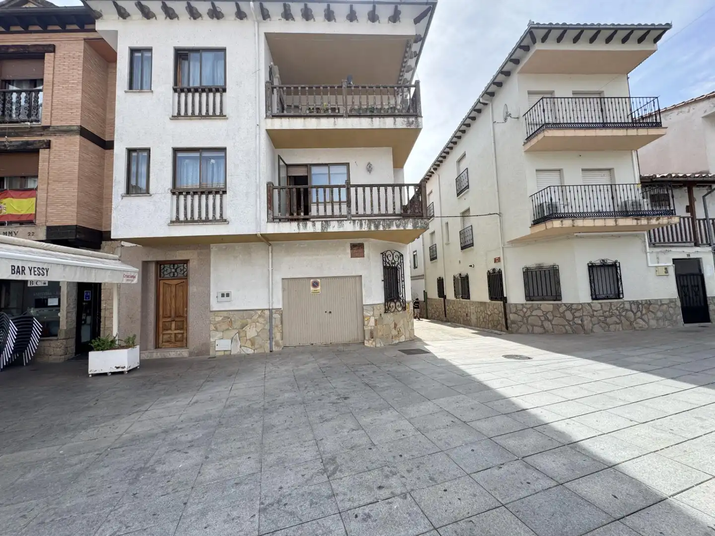 Exterior view of Houses for sale in Candeleda, Ávila